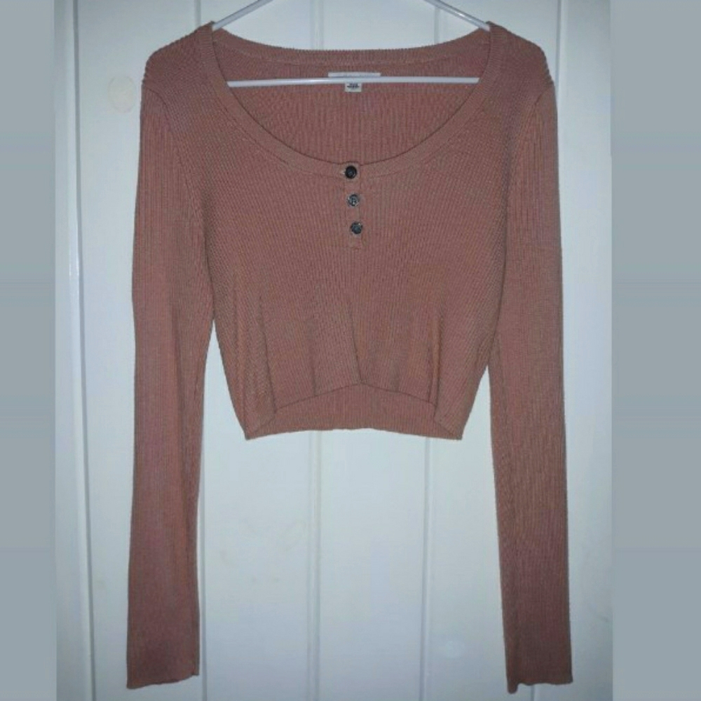 American Eagle Outfitters Long Sleeve Crop Top